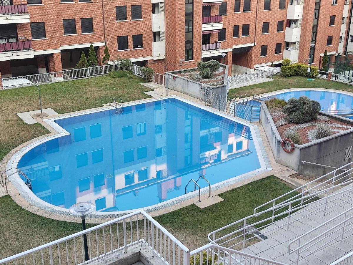 Ferienwohnung Precioso Apartamento Con Terraza, Pistas De Padel Y Piscinas Castro Urdiales Exterior foto