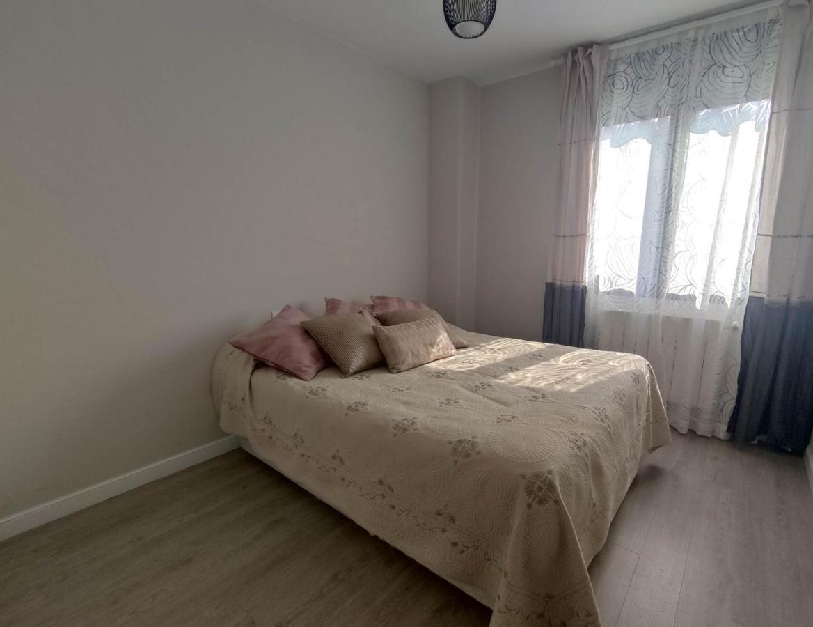Ferienwohnung Precioso Apartamento Con Terraza, Pistas De Padel Y Piscinas Castro Urdiales Exterior foto