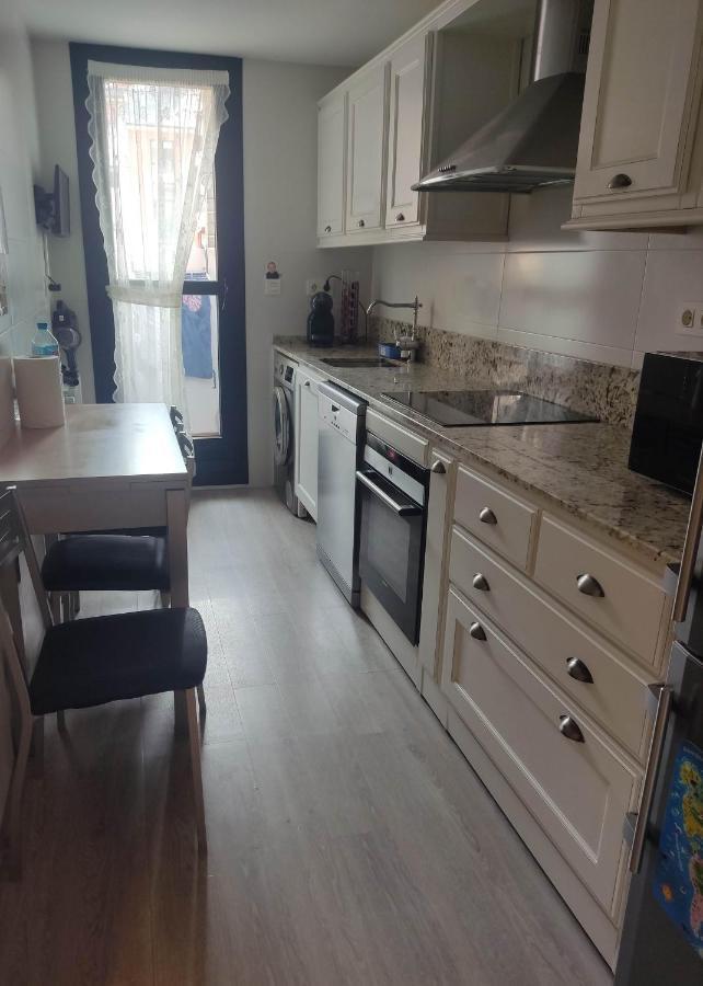 Ferienwohnung Precioso Apartamento Con Terraza, Pistas De Padel Y Piscinas Castro Urdiales Exterior foto