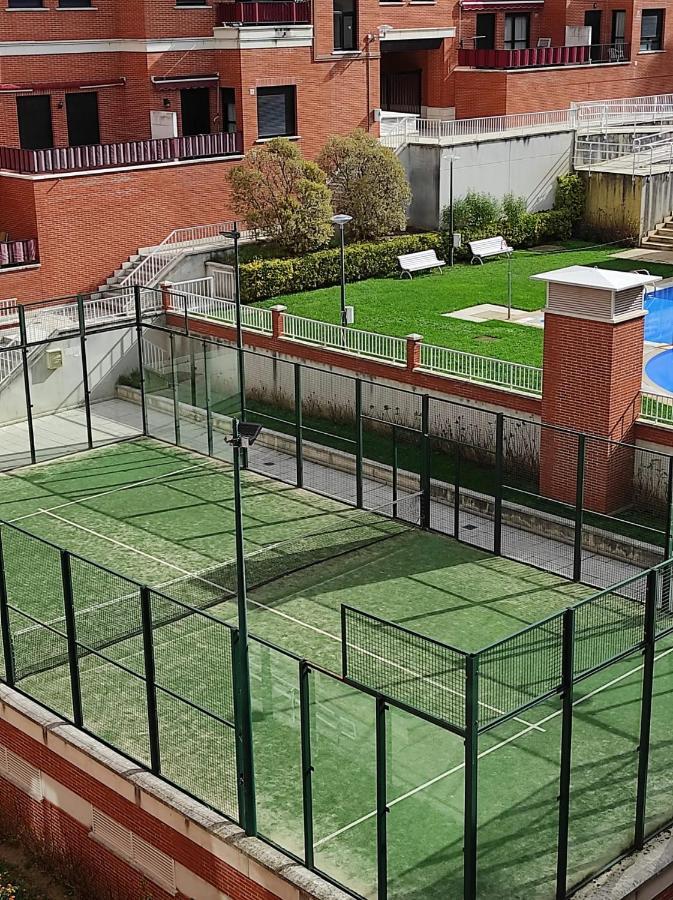 Ferienwohnung Precioso Apartamento Con Terraza, Pistas De Padel Y Piscinas Castro Urdiales Exterior foto